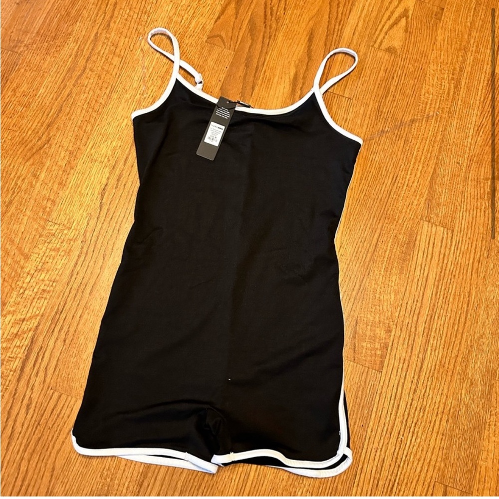 Romper - Picture 3 of 4